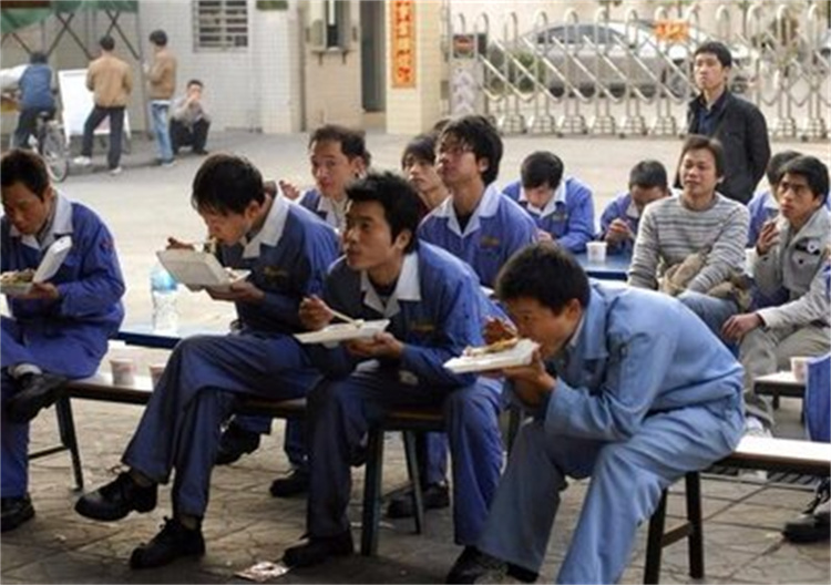 初中畢業生的三條出路！選擇最適合自己的那一條！